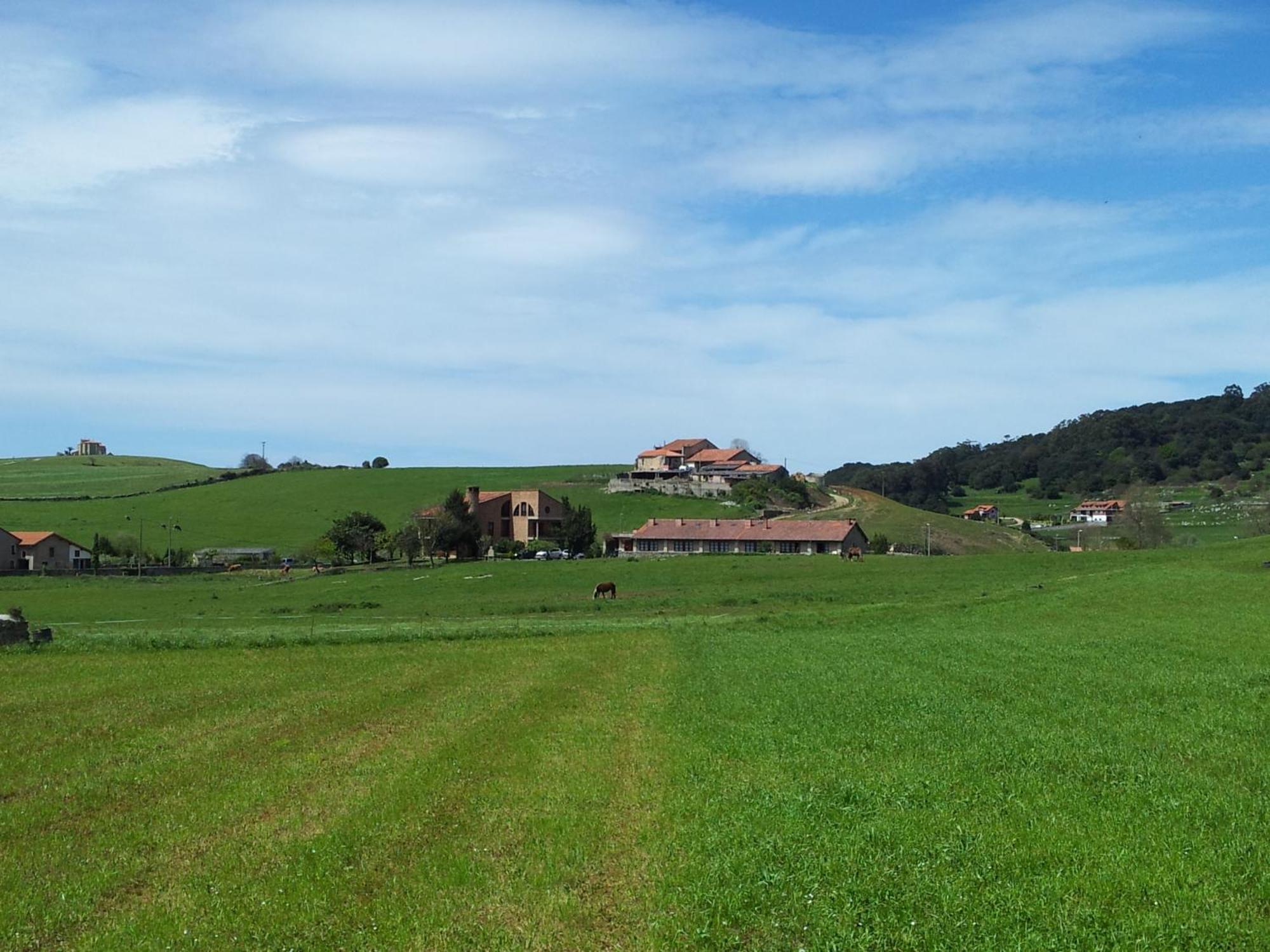 Gasthaus Posada La Roblera Orena Exterior foto